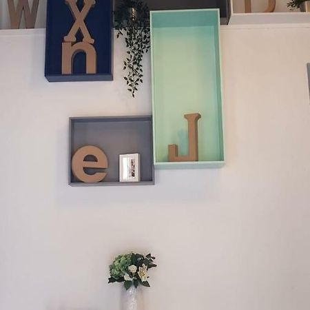 Florista Bonito Alojamiento Bien Comunicado Hotel Valencia Eksteriør billede
