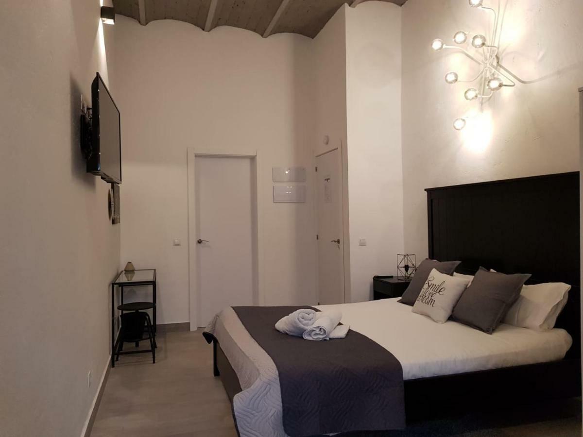 Florista Bonito Alojamiento Bien Comunicado Hotel Valencia Eksteriør billede